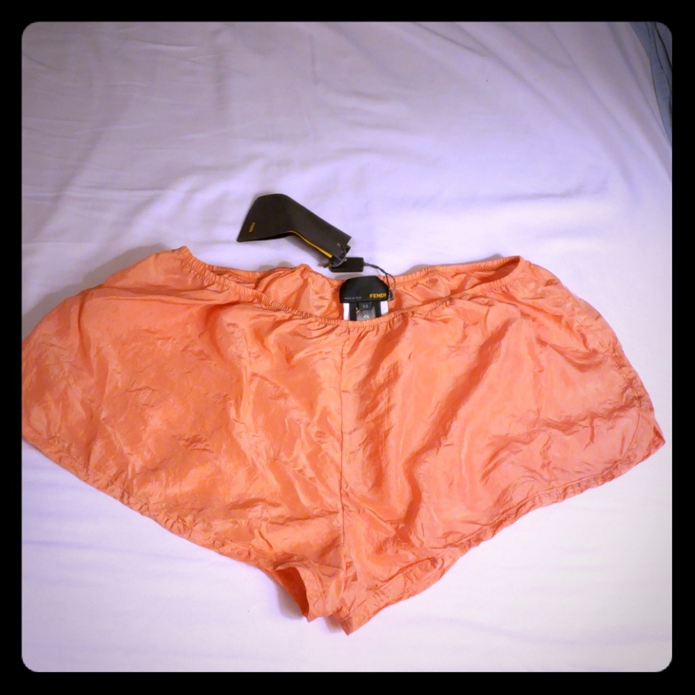 BNWT FENDI SILK SHORTS SZ 38! GORGEOUS!